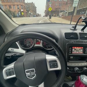 Meet your Posher, Rayven